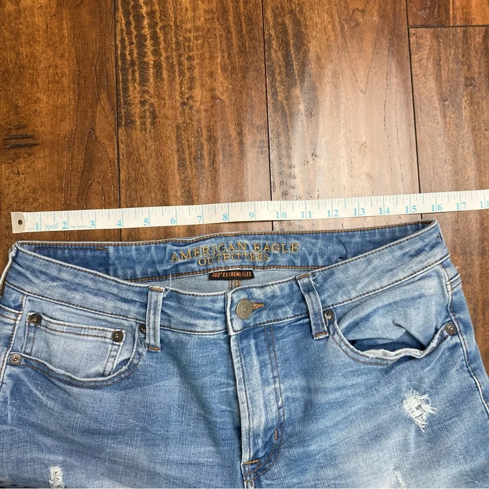 American Eagle 360 Extreme Flex Original Straight Jeans Men’s 32x34 Distressed.